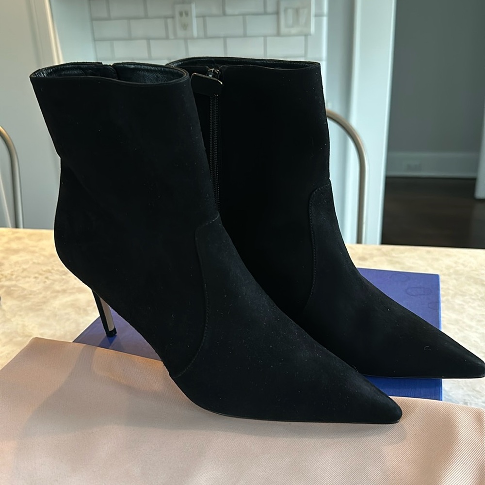 Stuart Weitzman 85 zip bootie
